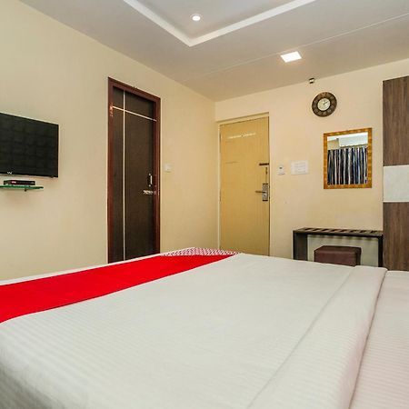 Super Collection O Indian Suites Near Sitara Restaurant Bengaluru Kültér fotó