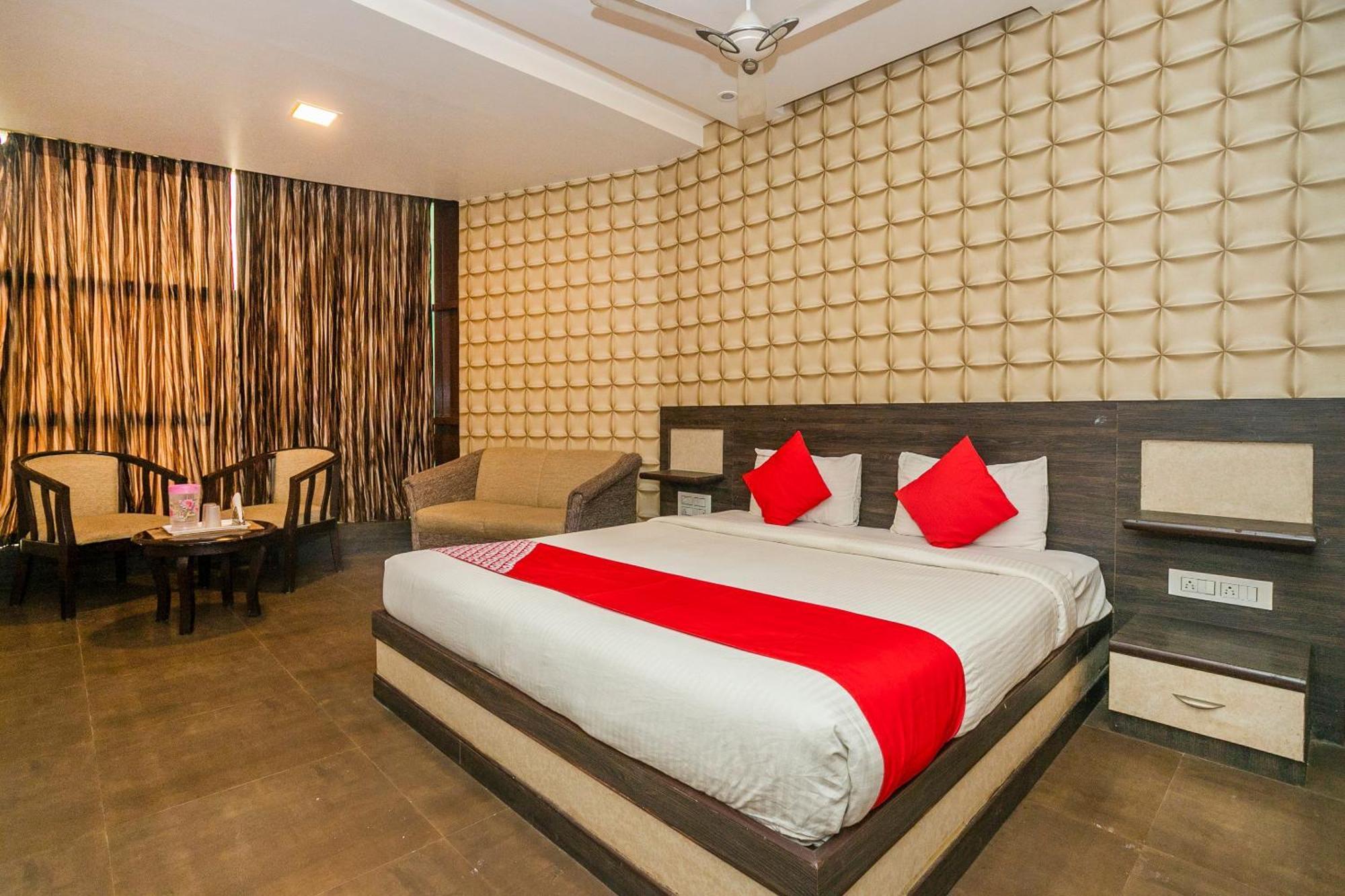 Super Collection O Indian Suites Near Sitara Restaurant Bengaluru Kültér fotó