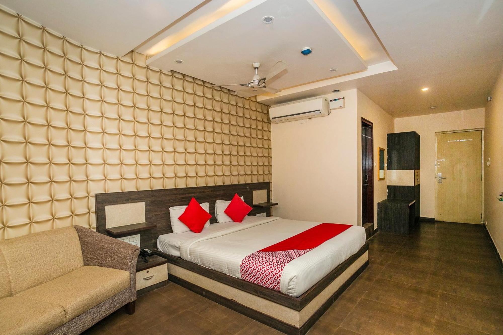 Super Collection O Indian Suites Near Sitara Restaurant Bengaluru Kültér fotó