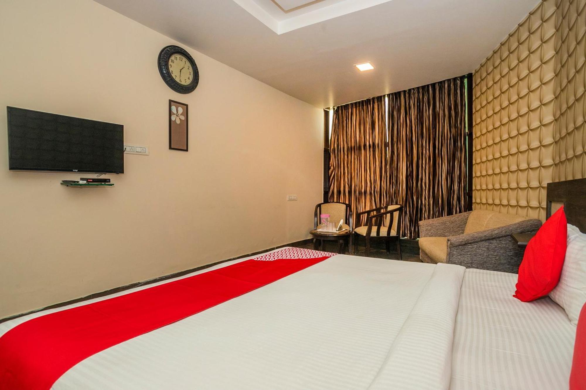 Super Collection O Indian Suites Near Sitara Restaurant Bengaluru Kültér fotó