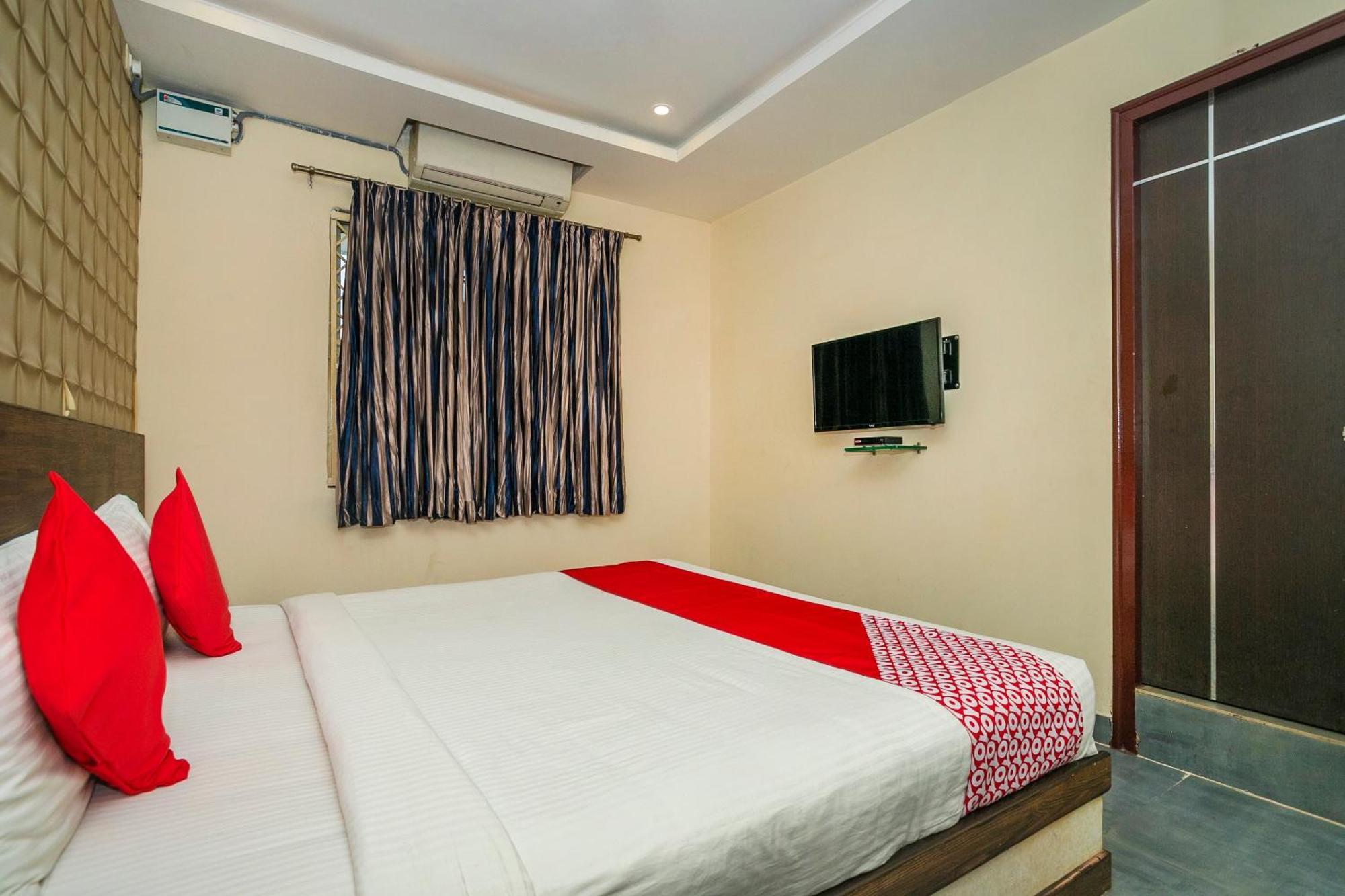 Super Collection O Indian Suites Near Sitara Restaurant Bengaluru Kültér fotó