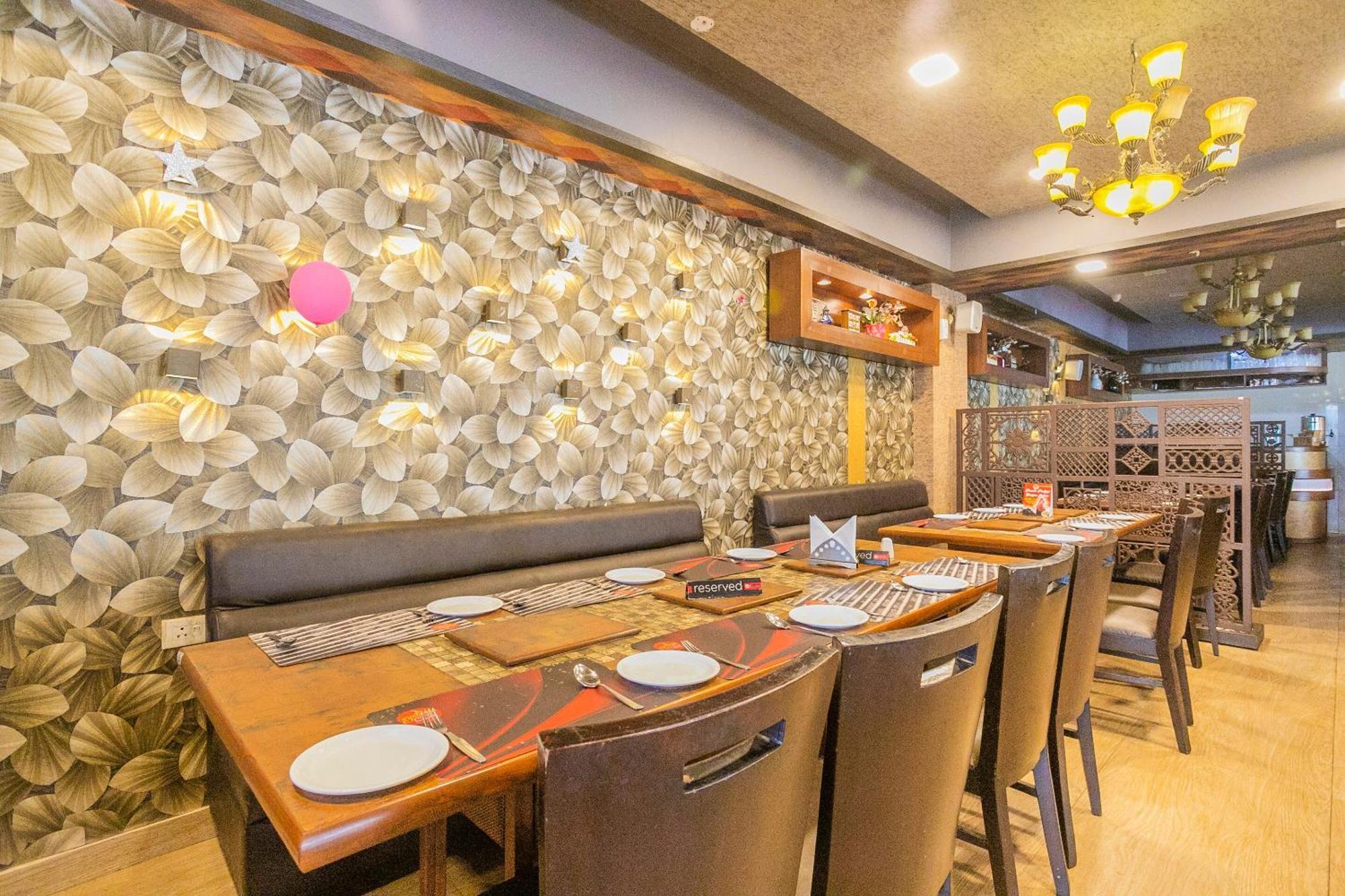Super Collection O Indian Suites Near Sitara Restaurant Bengaluru Kültér fotó